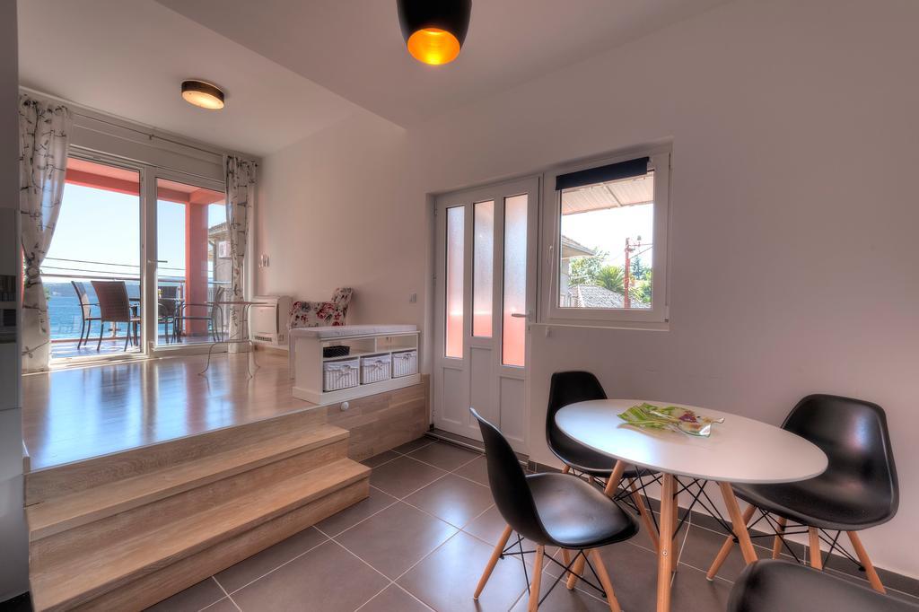 Apartments Delfin Tivat Exterior photo